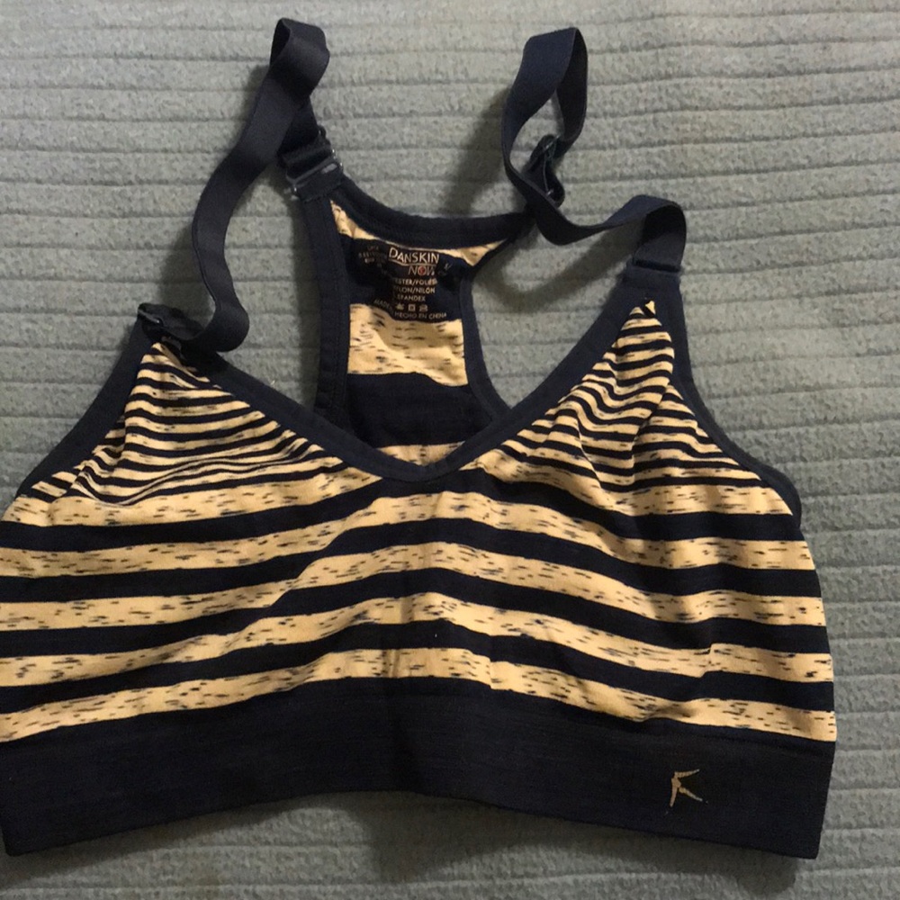 Sports bra